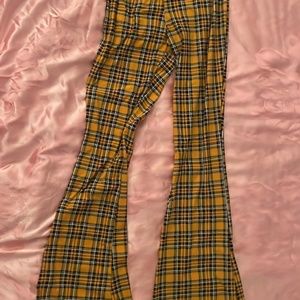 Skin tight plaid flare leggings